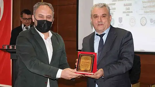 Ayvalık'ta  'Turizmde Güncel Yaklaşımlar, İstihdam ve Kariyer Fırsatları' masaya yatırıldı