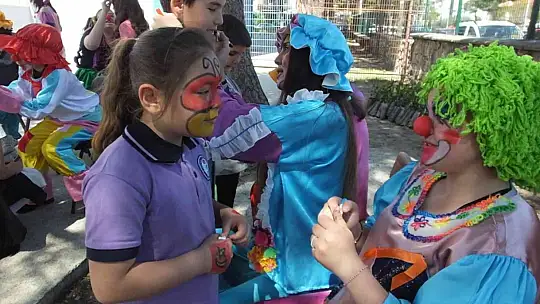 Balıkesir'de  Labirent Oryantiringi Edremit Körfezindeki  öğrencileri buluşturdu