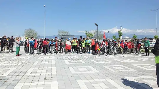 Balıkesir'de  öğrenciler bisiklet şenliğinde buluştu