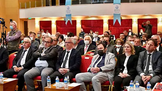 Balıkesir Valisi Hasan Şıldak'tan toplantıya katılmayan turizmcilere sitem