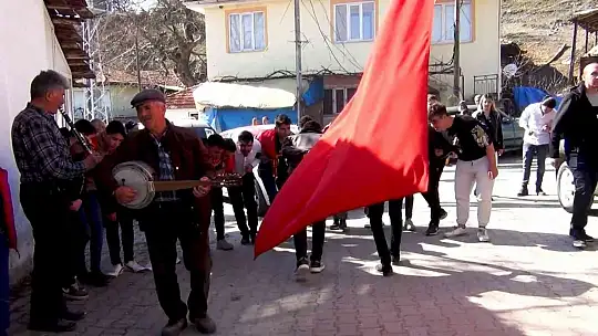 Bu köyde 400 yıldır davul çalmak yasak