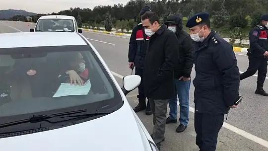 Burhaniye Kaymakamı Koronavirüs denetimlerine katıldı