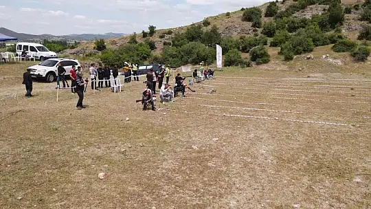Sındırgı'da tek kurşun atış yarışması gerçekleşti