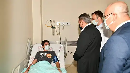 Vali Hasan Şıldak'tan kazazedelere geçmiş olsun ziyareti