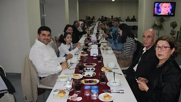 BUBFA'da İftar Yemeği ilgi gördü.