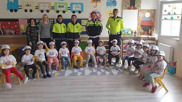 Çanakkale'de öğrencilere trafik eğitimi