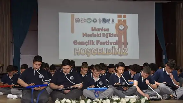 Manisa'da Mesleki Eğitim Gençlik Festivali düzenlendi