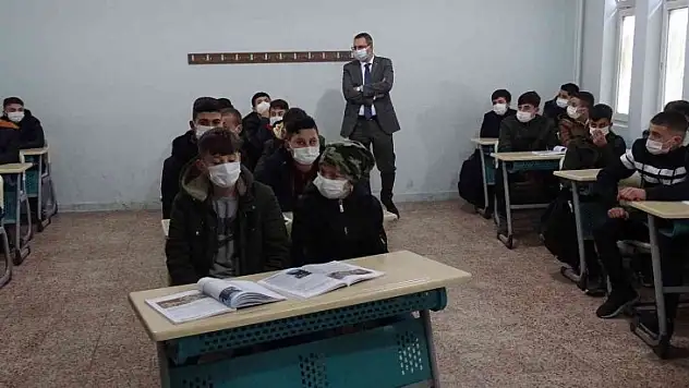 Mesleki eğitim merkezini ziyaret ettiler