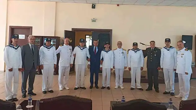 Özel bireyler 1 günlük askerlik heyecanı yaşadı