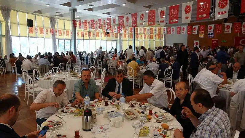 Büyükataman: 'Terör örgütlerine silah gönderen ülkelerin NATO üyeliğine ne pahasına olursa olsun karşı duracağız'
